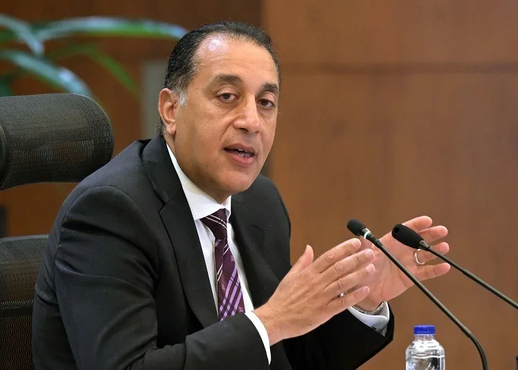 مدبولي: زيادة عقد اجتماعات اللجان الاستشارية في مجلس الوزراء للتصدي لتبعات الأزمة مدبولي: زيادة عقد اجتماعات اللجان الاستشارية في مجلس الوزراء للتصدي لتبعات الأزمة