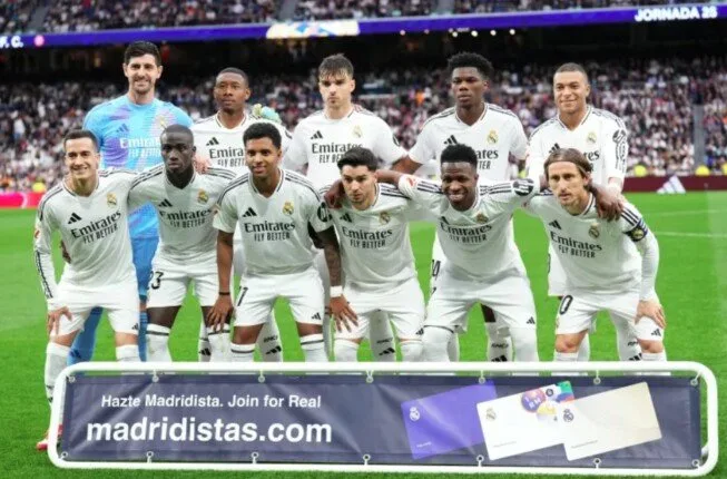 «فينيسيوس» يتصدر الهجوم.. تشكيل ريال مدريد لمواجهة الهلال السعودي في كأس العالم للأندية «فينيسيوس» يتصدر الهجوم.. تشكيل ريال مدريد لمواجهة الهلال السعودي في كأس العالم للأندية