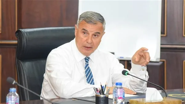محافظ الإسكندرية يشرف على تنفيذ خطة لترشيد استهلاك الكهرباء ويطلب تشكيل لجان مراقبة في الأحياء محافظ الإسكندرية يشرف على تنفيذ خطة لترشيد استهلاك الكهرباء ويطلب تشكيل لجان مراقبة في الأحياء