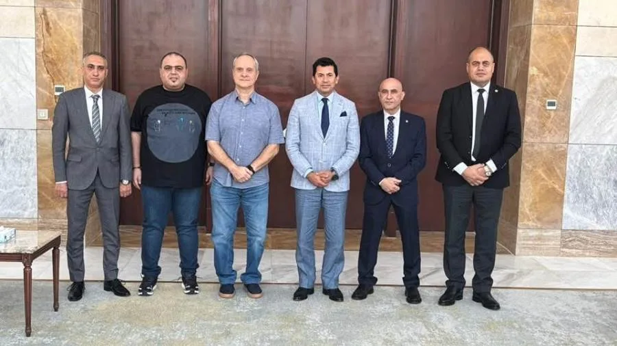 وزير الشباب: نؤيد اتحاد رفع الأثقال لتعزيز مشاركة مصر في الألعاب الأولمبية وزير الشباب: نؤيد اتحاد رفع الأثقال لتعزيز مشاركة مصر في الألعاب الأولمبية