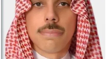 وزير الخارجية يتلقى مكالمة هاتفية من نظيرته السلوفينية