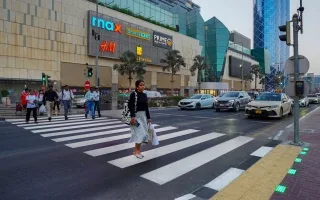 هيئة الطرق والمواصلات في دبي تكمل المرحلة الثانية من مشروع توسيع إشارات عبور المشاة الذكية