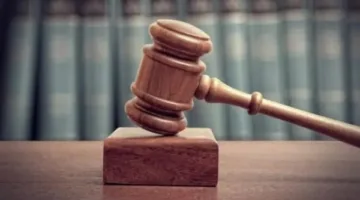 تأجيل محاكمة متهمة بنشر معلومات مضللة والانخراط في منظمة إرهابية