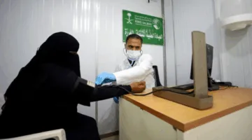 العيادات الطبية المتنقلة لمركز الملك سلمان في الغرزة توفر خدماتها العلاجية لـ (1,457) شخصًا.