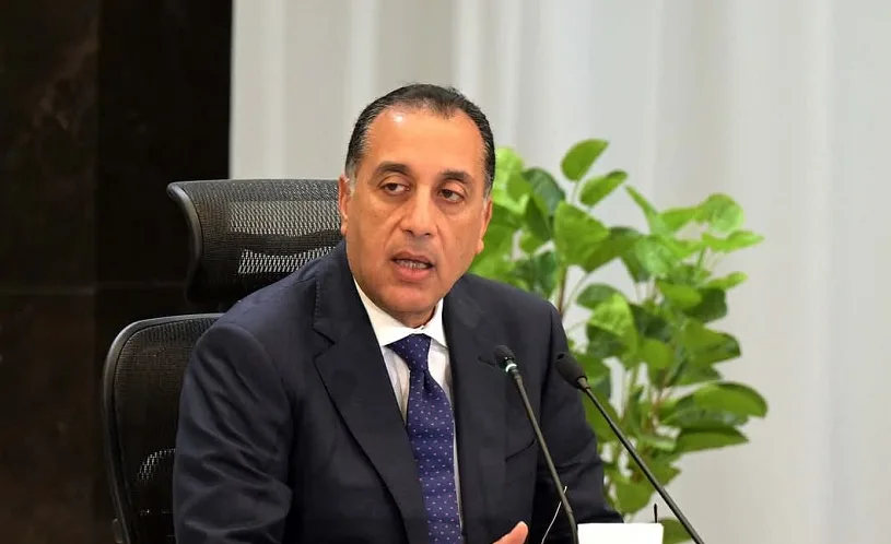 رئيس الوزراء: احتياطي آمن من السلع الأساسية يكفي لأكثر من 6 أشهر رئيس الوزراء: احتياطي آمن من السلع الأساسية يكفي لأكثر من 6 أشهر