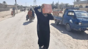 مركز الملك سلمان يوزع (3,489) صندوقًا من التمور في محافظة دير الزور بسوريا.