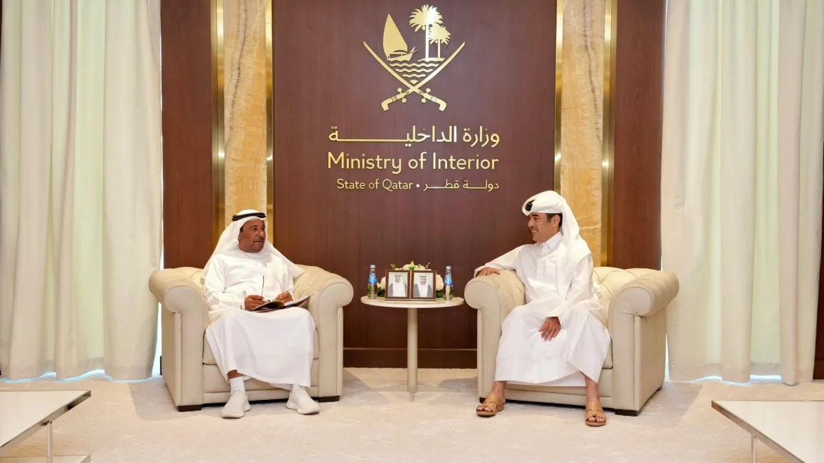 اجتماع وكيل وزارة الداخلية مع مدير هيئة إدارة الطوارئ في الإمارات اجتماع وكيل وزارة الداخلية مع مدير هيئة إدارة الطوارئ في الإمارات