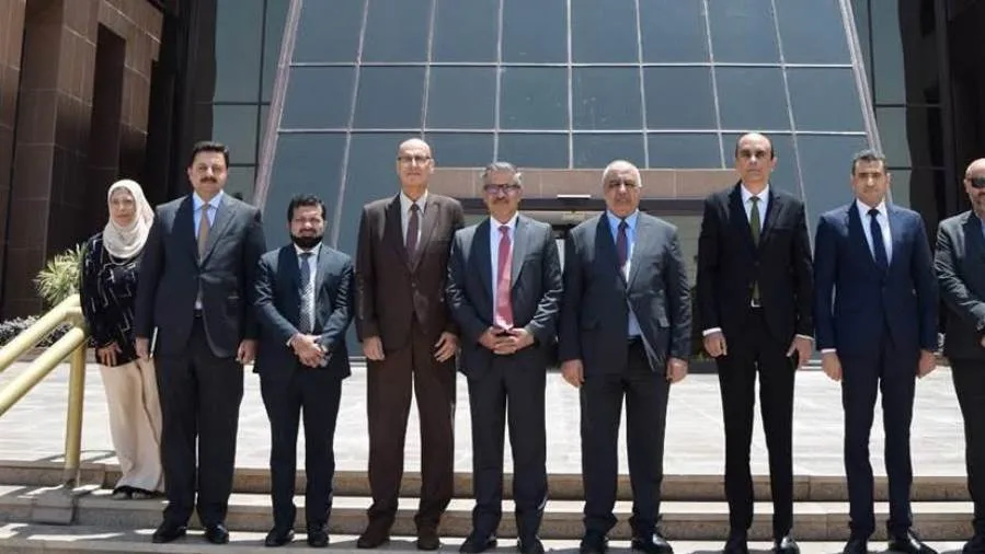 السفير الباكستاني يقوم بزيارة لمدينة الإنتاج الإعلامي ويعبر عن إعجابه بقدراتها التكنولوجية والفنية. السفير الباكستاني يقوم بزيارة لمدينة الإنتاج الإعلامي ويعبر عن إعجابه بقدراتها التكنولوجية والفنية.