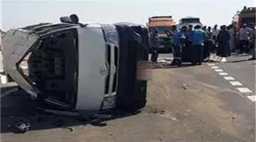 إصابة 15 فردًا جراء انقلاب ميكروباص على طريق القصير – قفط