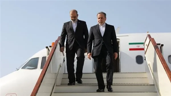 رويترز: وفد إيراني للمفاوضات يصل إلى سلطنة عمان رويترز: وفد إيراني للمفاوضات يصل إلى سلطنة عمان