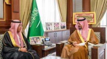 أمير المدينة يستعرض تقرير الالتزام البيئي