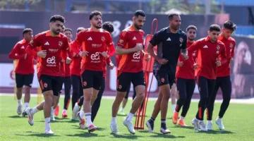 عمرو سماكة: بالميراس سيتنافس بقوة وشراسة ضد الأهلي.. وتريزيجيه وزيزو هما عوامل الحسم للفوز.