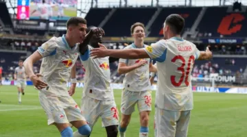 سالزبورغ يتغلب على باتشوكا بعد عاصفة رعدية مثيرة
