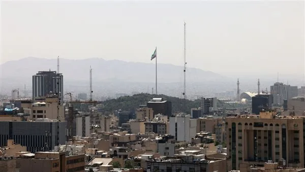 الجيش الإسرائيلي يوجه أوامر إخلاء لسكان منطقتي آراك وخندب الإيرانية. الجيش الإسرائيلي يوجه أوامر إخلاء لسكان منطقتي آراك وخندب الإيرانية.