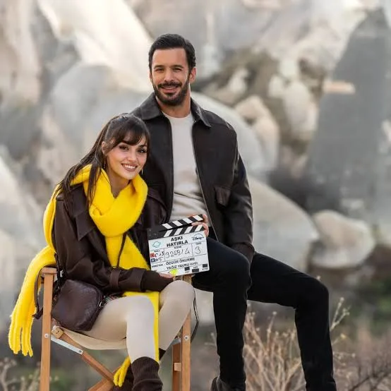 مسلسل “تذكر الحب”: عودة رومانسية تجمع بين هاندا أرتشيل وباريش أردوتش مسلسل “تذكر الحب”: عودة رومانسية تجمع بين هاندا أرتشيل وباريش أردوتش