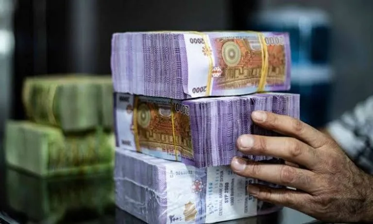سعر الدولار في سوريا اليوم، الخميس 19 مايو 2025: ارتفاع غير متوقع سعر الدولار في سوريا اليوم، الخميس 19 مايو 2025: ارتفاع غير متوقع