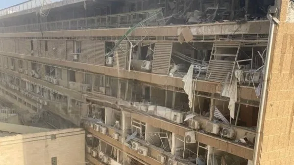 بعد استهداف مستشفى سوروكا في إسرائيل .. الاشتباه بوجود تسرب لمواد خطيرة بعد استهداف مستشفى سوروكا في إسرائيل .. الاشتباه بوجود تسرب لمواد خطيرة