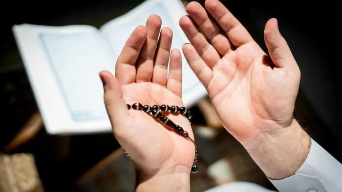 اللهم أزل غضبك ومقتك عنا.. أروع دعاء للفَرَج | كرره الآن اللهم أزل غضبك ومقتك عنا.. أروع دعاء للفَرَج | كرره الآن