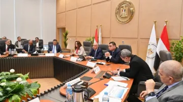 الحكومة تستعرض الوضع المائي في منطقة ترعة السويس وتأمين إمدادات مياه الشرب في مدينة السويس