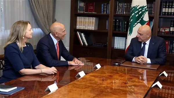 الرئيس عون يستقبل المبعوث الخاص إلى سوريا وسفيرة الولايات المتحدة الأمريكية الرئيس عون يستقبل المبعوث الخاص إلى سوريا وسفيرة الولايات المتحدة الأمريكية