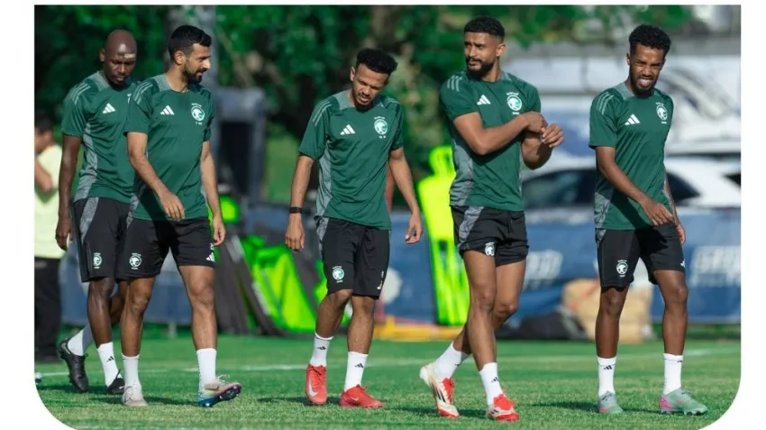 المنتخب السعودي يكمل تحضيراته لملاقاة أمريكا في البطولة الذهبية المنتخب السعودي يكمل تحضيراته لملاقاة أمريكا في البطولة الذهبية