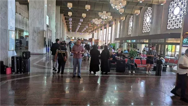 أكثر من 500 لبناني محاصرون في البصرة… صرخة مدوية للحكومة: أين أنتم؟ أكثر من 500 لبناني محاصرون في البصرة… صرخة مدوية للحكومة: أين أنتم؟