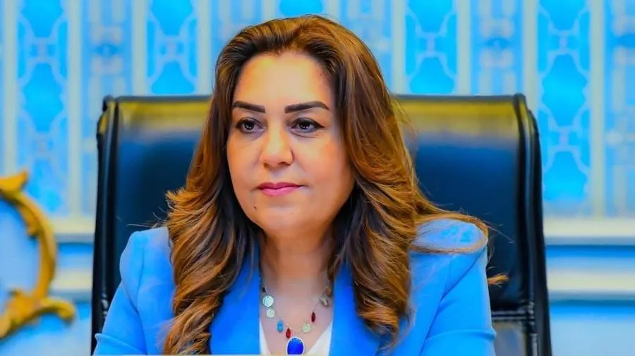 منال عوض: المبادرة تهدف إلى دعم 400 ألف فرد من الأسر المحتاجة المقيمة في 80 ألف منزل ضمن 20 محافظة.