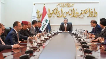 المحكمة تنظم اجتماعًا مشتركًا بين القضاة والأجهزة الأمنية وهيئة الإعلام ونقابة الصحفيين.