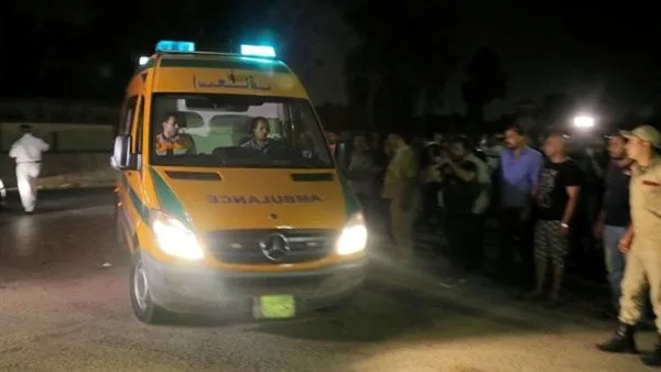 خمسة أفراد من عائلة واحدة يتعرضون للإصابة نتيجة انقلاب سيارة على طريق قنا – سفاجا خمسة أفراد من عائلة واحدة يتعرضون للإصابة نتيجة انقلاب سيارة على طريق قنا – سفاجا
