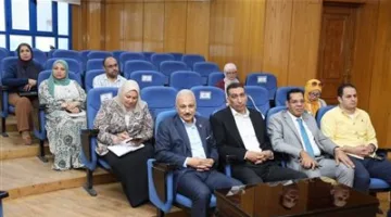 محافظ المنيا يعلن نتائج الشهادة الإعدادية في أجواء من السعادة ويهنئ الأوائل عبر الهاتف