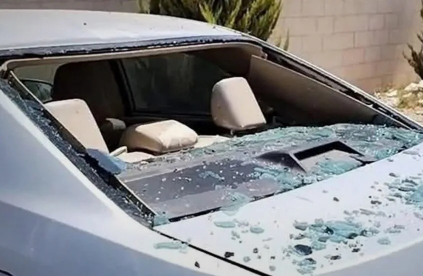 الأردن: إصابتان وأضرار في 3 منازل نتيجة سقوط جسم غير معروف في الأزرق الأردن: إصابتان وأضرار في 3 منازل نتيجة سقوط جسم غير معروف في الأزرق
