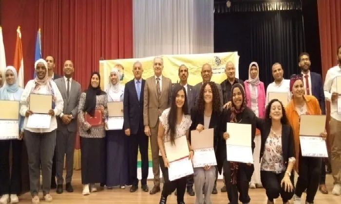 بدء فعاليات مبادرة «ألوان أسوان» لتعزيز التفاهم والتواصل الثقافي بدء فعاليات مبادرة «ألوان أسوان» لتعزيز التفاهم والتواصل الثقافي