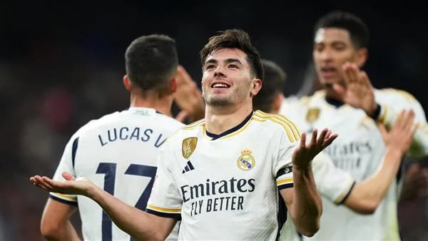 كأس العالم للأندية: فالفيردي يمنع ريال مدريد من تحقيق انتصار على الهلال كأس العالم للأندية: فالفيردي يمنع ريال مدريد من تحقيق انتصار على الهلال