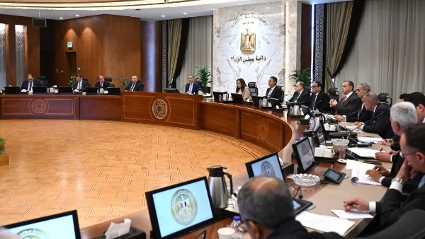 مدبولي: البنوك توفر العملات الأجنبية لاستيراد السلع والمواد الخام. مدبولي: البنوك توفر العملات الأجنبية لاستيراد السلع والمواد الخام.