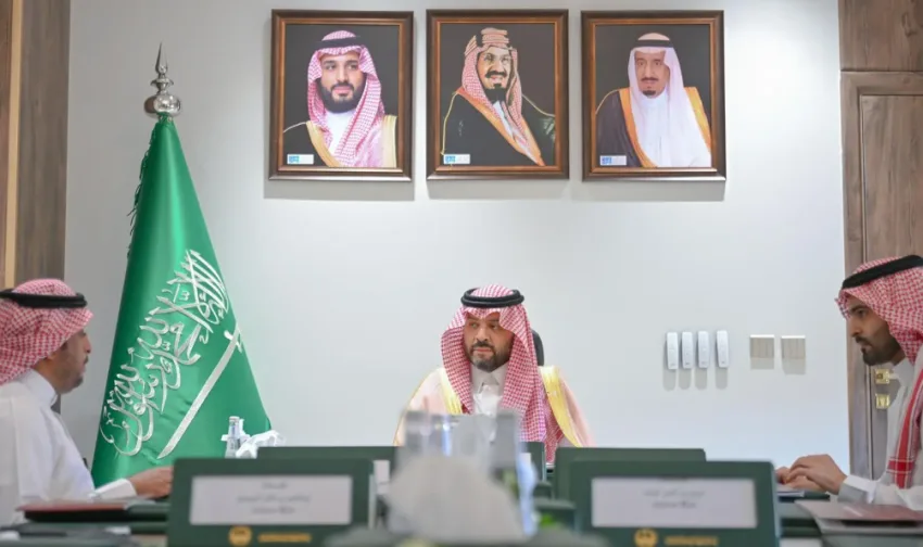 أمير الحدود الشمالية يترأس اجتماعًا لمراقبة التحضيرات لمهرجان السمن 2025. أمير الحدود الشمالية يترأس اجتماعًا لمراقبة التحضيرات لمهرجان السمن 2025.