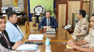 اجتماع关键 مع وفد من الهيئة الهندسية للقوات المسلحة برئاسة محافظ المنوفية