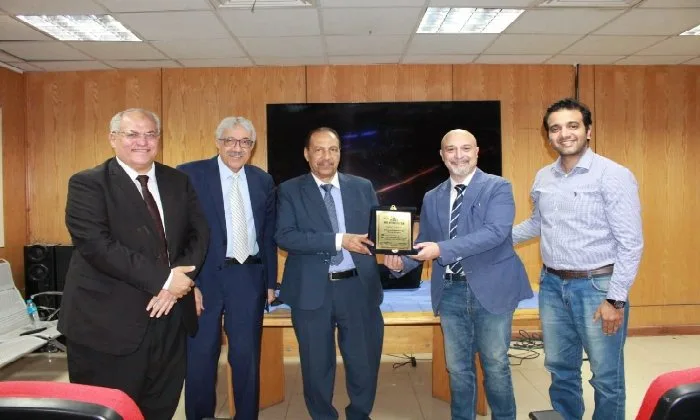 بدء ورشة العمل الثالثة لجراحة الفتق بالمنظار في كلية طب أسوان بدء ورشة العمل الثالثة لجراحة الفتق بالمنظار في كلية طب أسوان