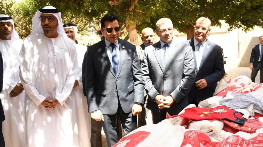 وزير الرياضة يوافق على خطة القوافل المجتمعية بالتعاون مع مؤسسة زايد العليا والشركة القابضة الإماراتية.