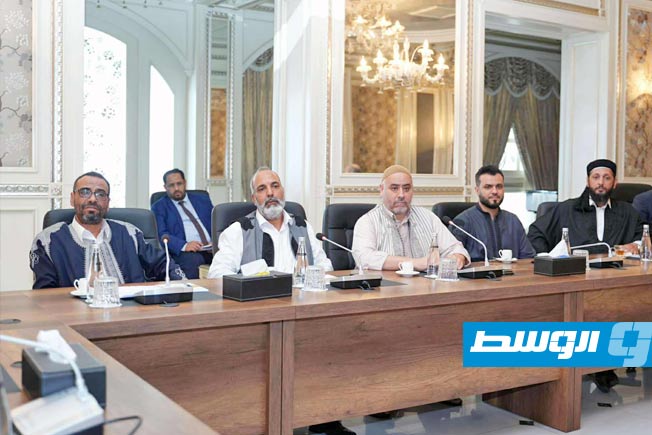 لقاء المنفي مع وفد من أعيان بلدية أبوسليم، الخميس 19 يونيو 2025. (المجلس الرئاسي)