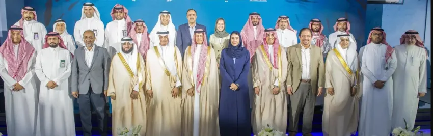 أرامكو السعودية تفتتح المركز الإقليمي لتنمية الثروة السمكية المستدامة في جزيرة أبوعلي أرامكو السعودية تفتتح المركز الإقليمي لتنمية الثروة السمكية المستدامة في جزيرة أبوعلي