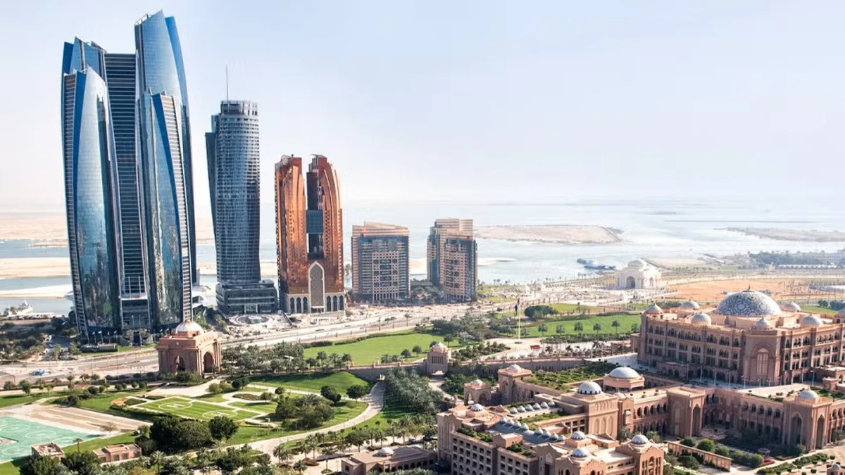 خلال قمة البنية التحتية: الإعلان عن خطة خمسية طموحة للنهوض باقتصاد أبوظبي خلال قمة البنية التحتية: الإعلان عن خطة خمسية طموحة للنهوض باقتصاد أبوظبي