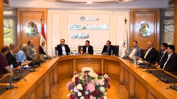 غرفة القاهرة تُخطط لتطوير خدماتها الرقمية للأعضاء. غرفة القاهرة تُخطط لتطوير خدماتها الرقمية للأعضاء.