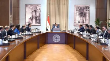 مدبولي: نواصل تأمين مخزون كافٍ من الأدوية والمستلزمات الطبية لضمان استقرار الخدمات الصحية
