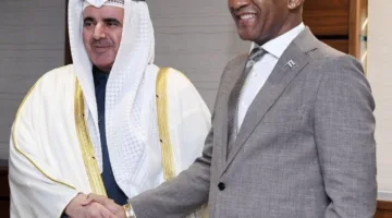 رئيس بوتسوانا يستقبل أوراق اعتماد السفير القطري