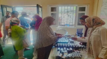 تقديم خدمات الكشف والعلاج مجانًا لـ 1125 مواطنًا ضمن قافلة طبية متكاملة في البحيرة