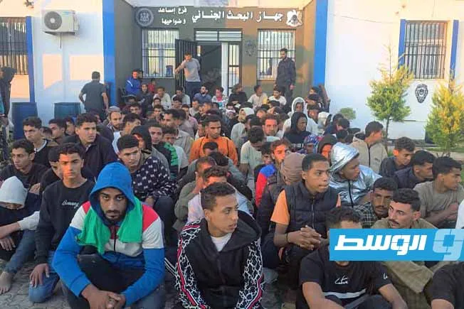 إنقاذ 140 مهاجرًا من مراكز احتجاز غير قانونية في إمساعد إنقاذ 140 مهاجرًا من مراكز احتجاز غير قانونية في إمساعد