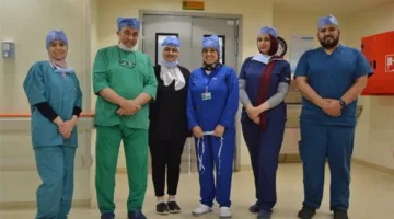 تحقيق هام في مركز الإسماعيلية الطبي: زراعة قرنية معقدة لامرأة مسنّة
