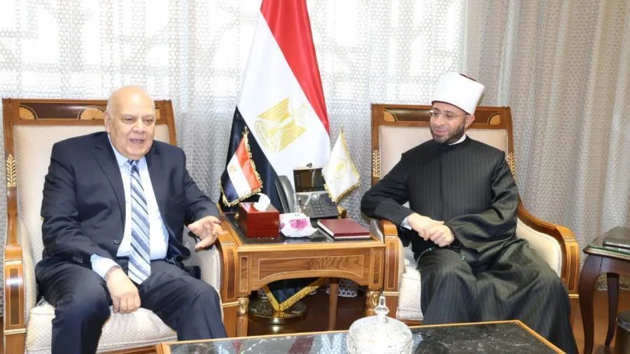 لمكافحة الفكر المتشدد.. وزير الأوقاف يستضيف الأمين العام للجامعات العربية لمكافحة الفكر المتشدد.. وزير الأوقاف يستضيف الأمين العام للجامعات العربية