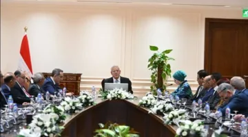 رئيس مجلس النواب يجتمع بجلسة موسعة مع السفراء المعينين لرئاسة البعثات الدبلوماسية المصرية في الخارج