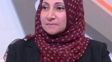 «هلوسات وشكوك»: طبيبة تتحدث عن معاناة مريض مصاب بالخرف.